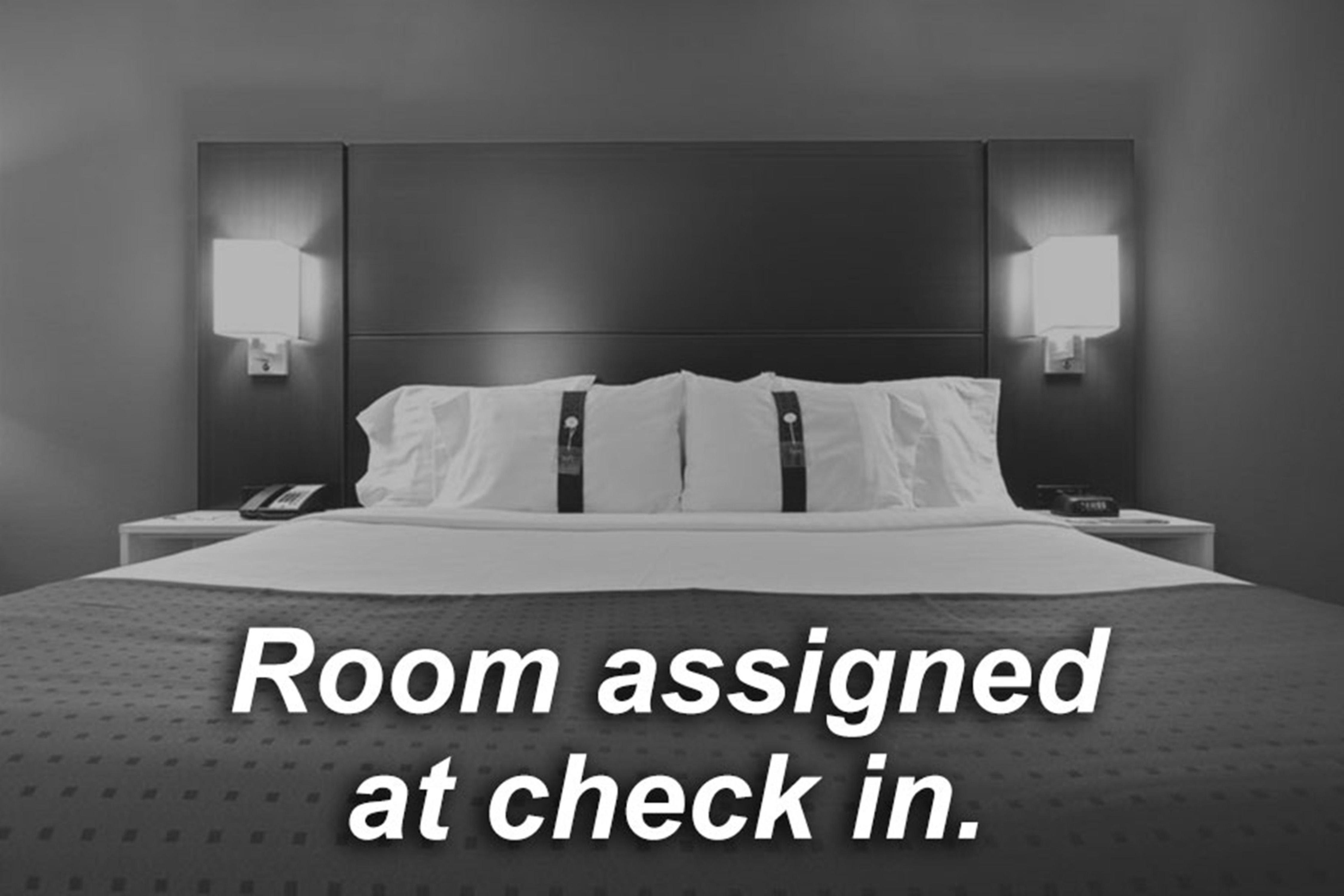 Holiday Inn Express And Suites Madison Central By Ihg Esterno foto