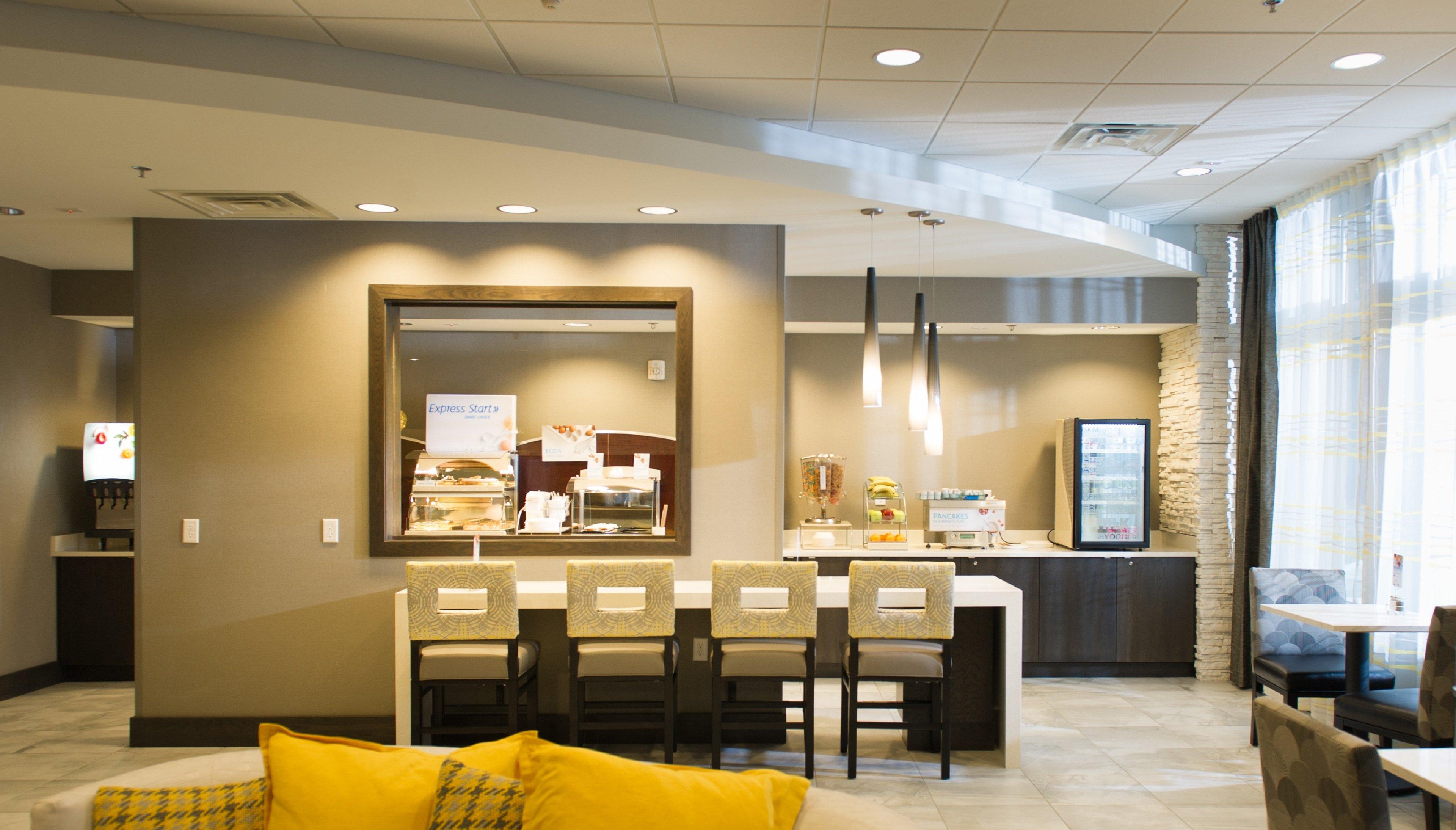 Holiday Inn Express And Suites Madison Central By Ihg Esterno foto