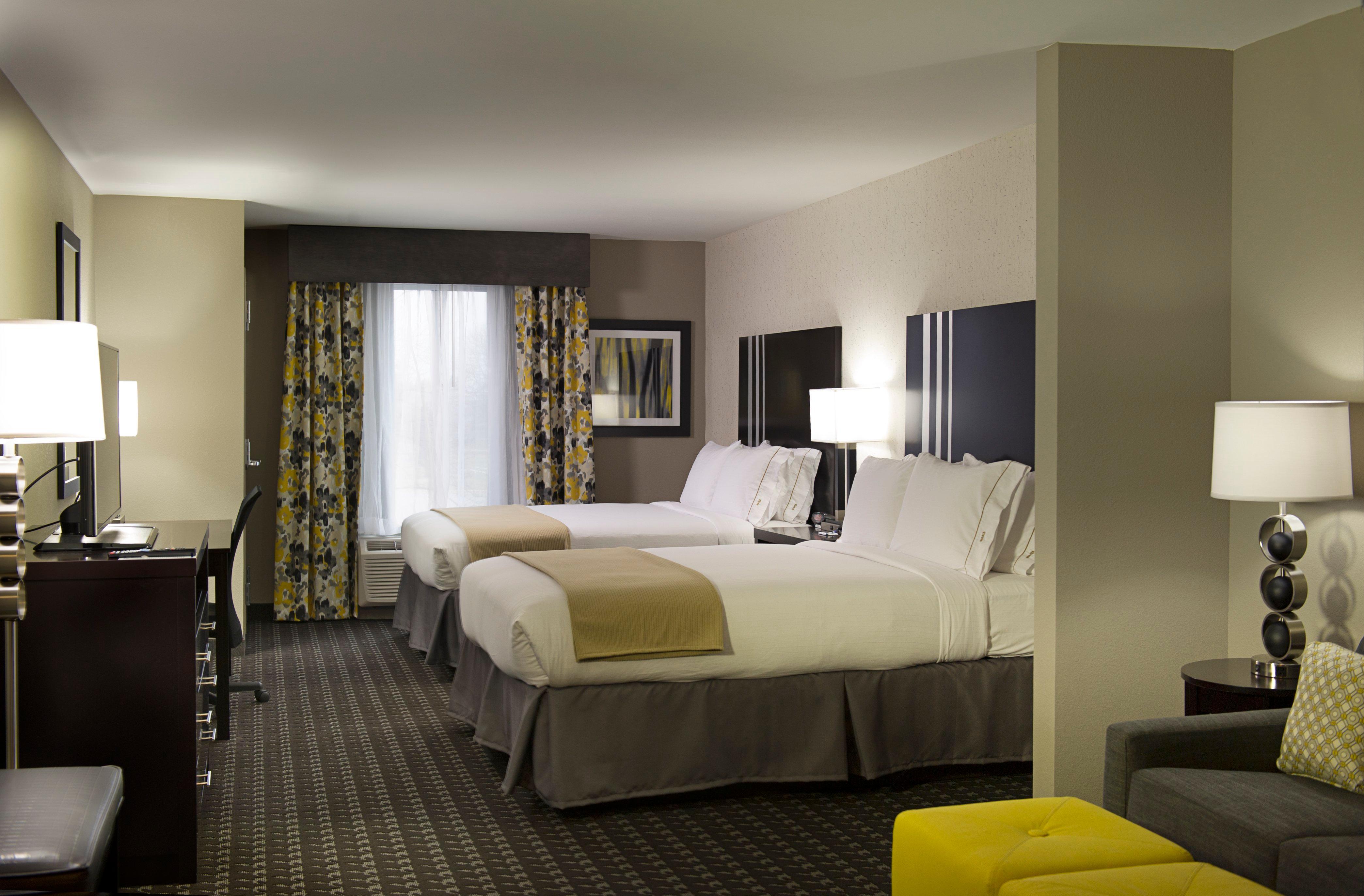 Holiday Inn Express And Suites Madison Central By Ihg Esterno foto