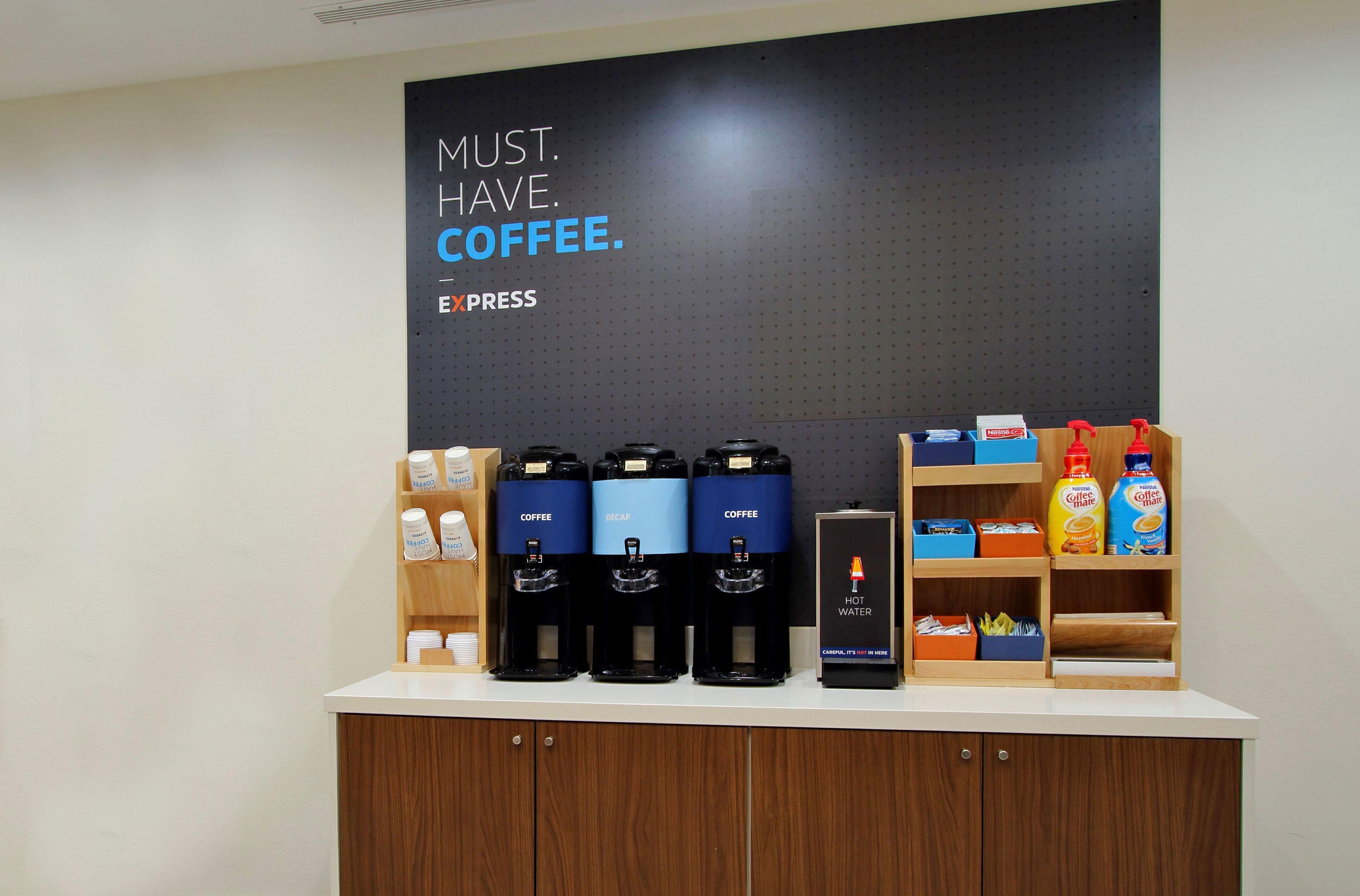 Holiday Inn Express And Suites Madison Central By Ihg Esterno foto