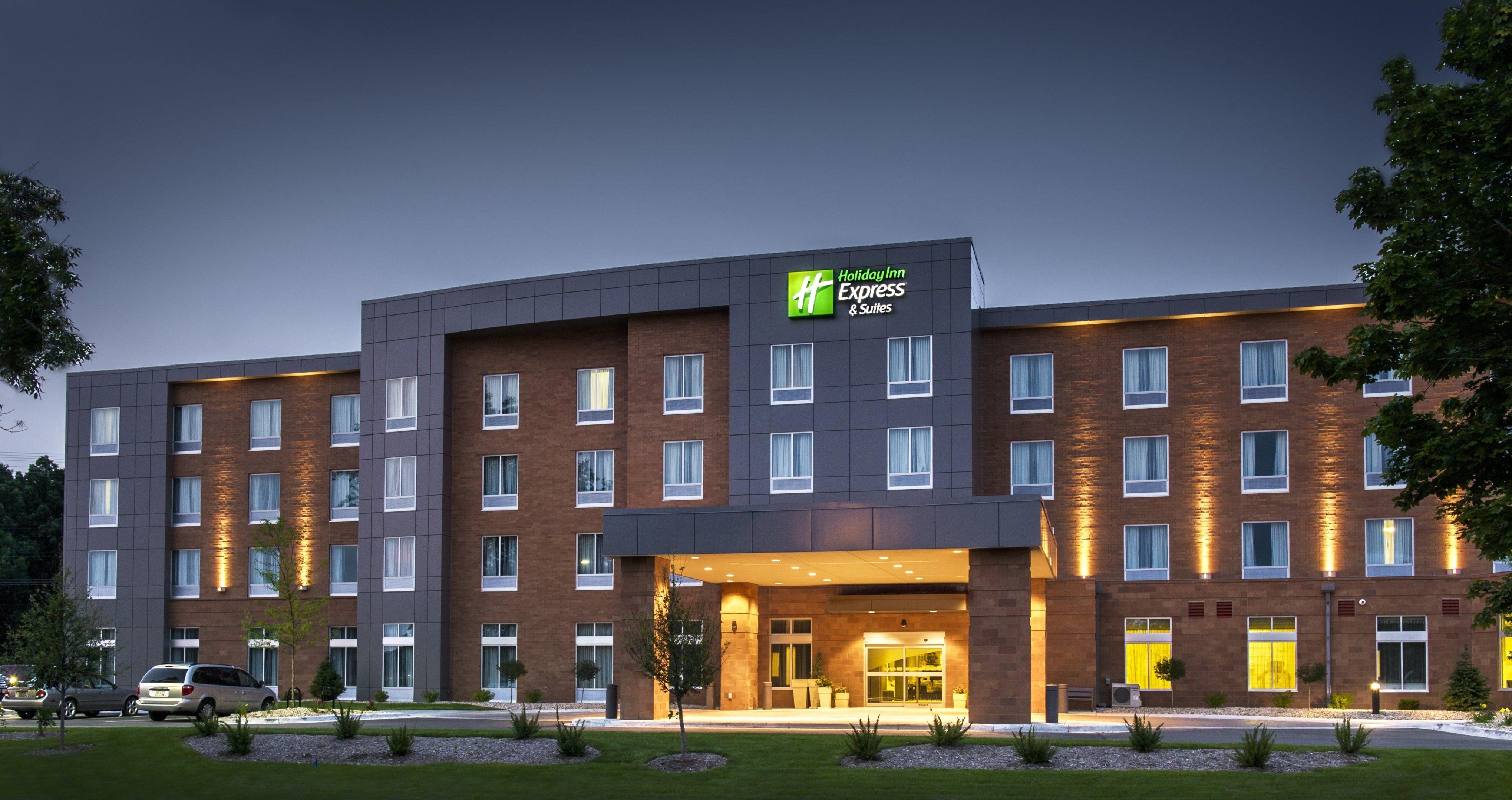 Holiday Inn Express And Suites Madison Central By Ihg Esterno foto