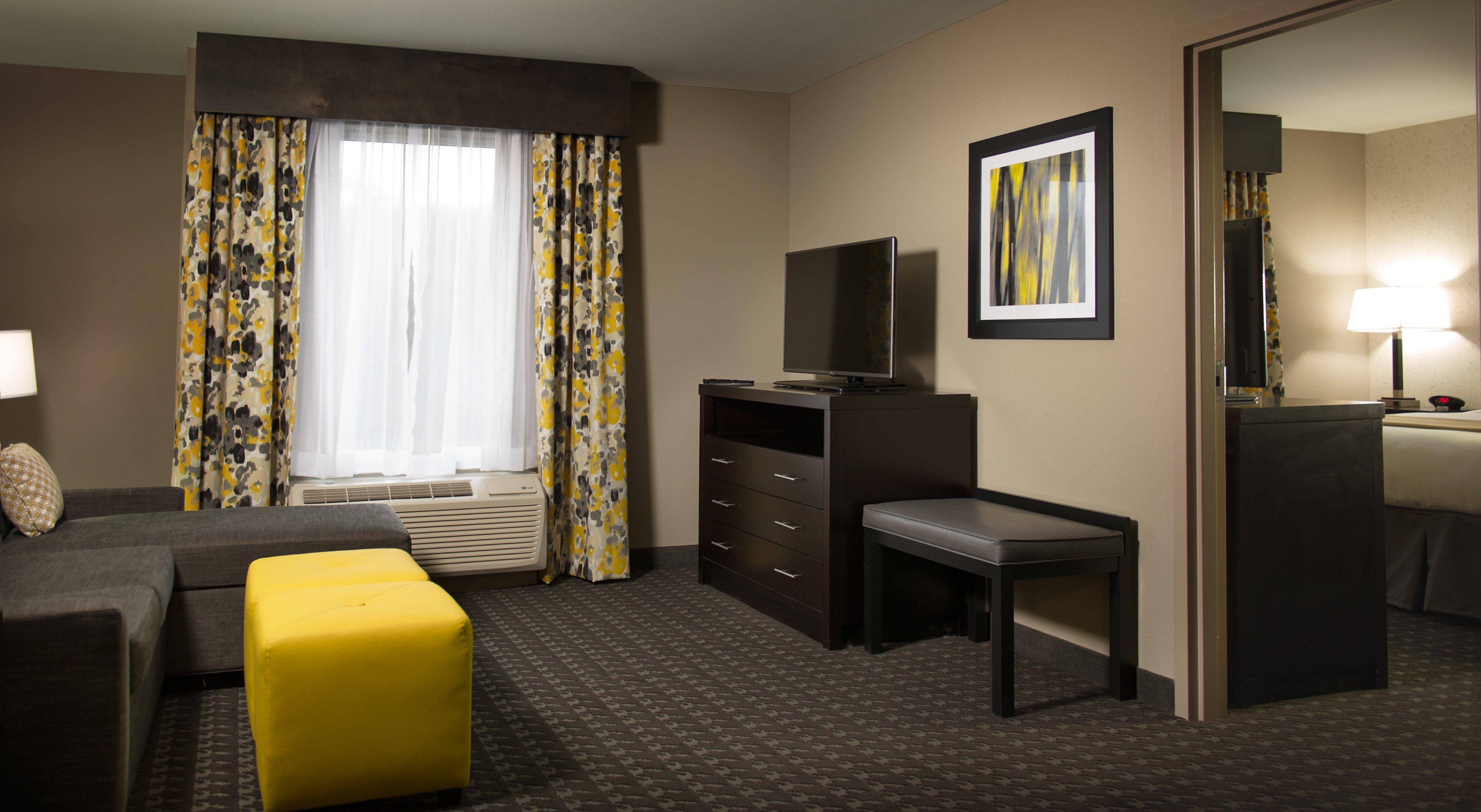 Holiday Inn Express And Suites Madison Central By Ihg Esterno foto