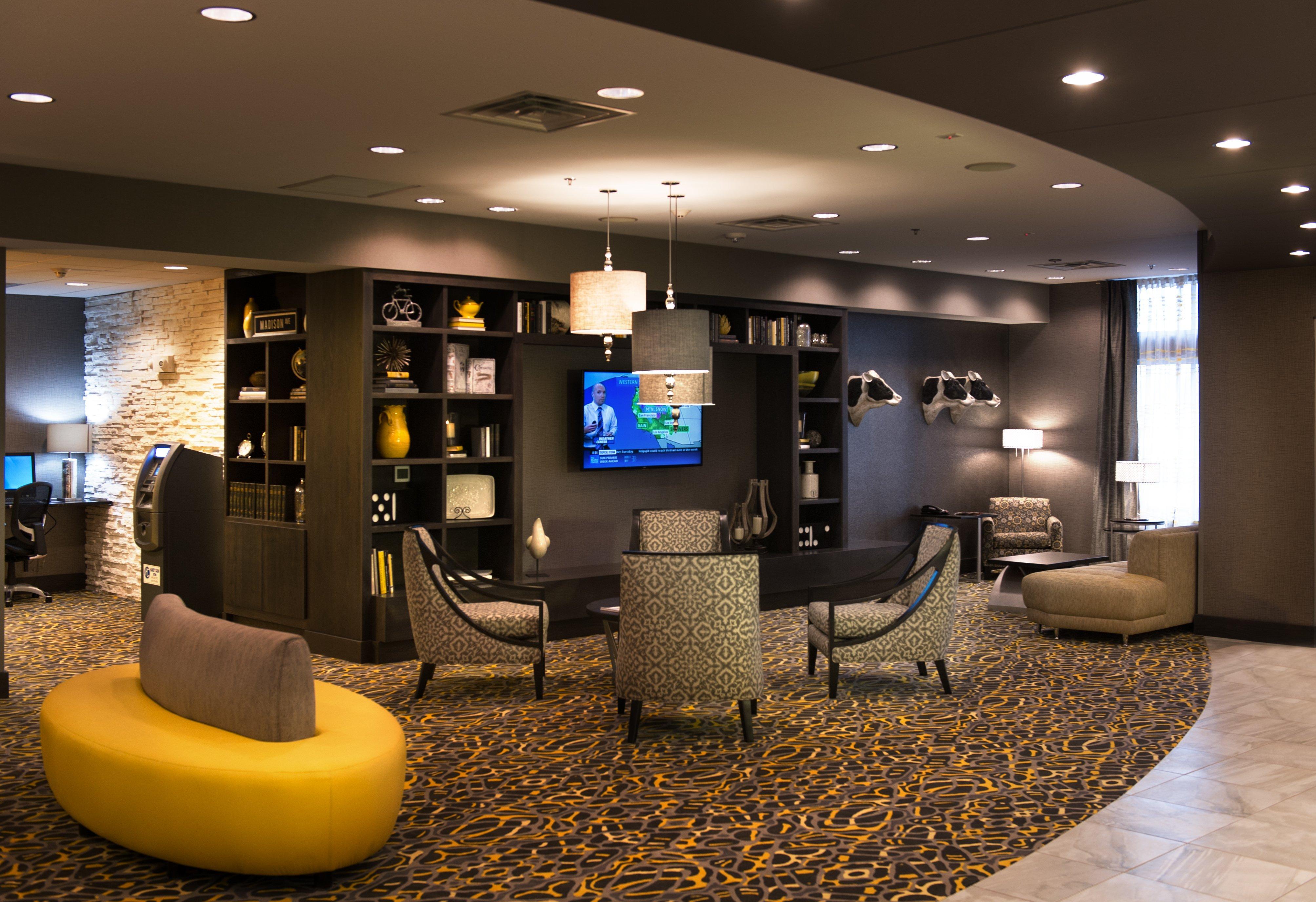 Holiday Inn Express And Suites Madison Central By Ihg Esterno foto